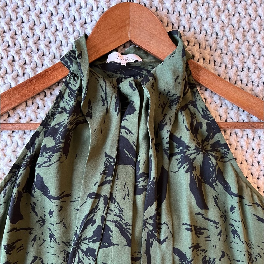 Parker 100% Silk Brantling Button Down Sleeveless Blouse - Picture 5 of 10